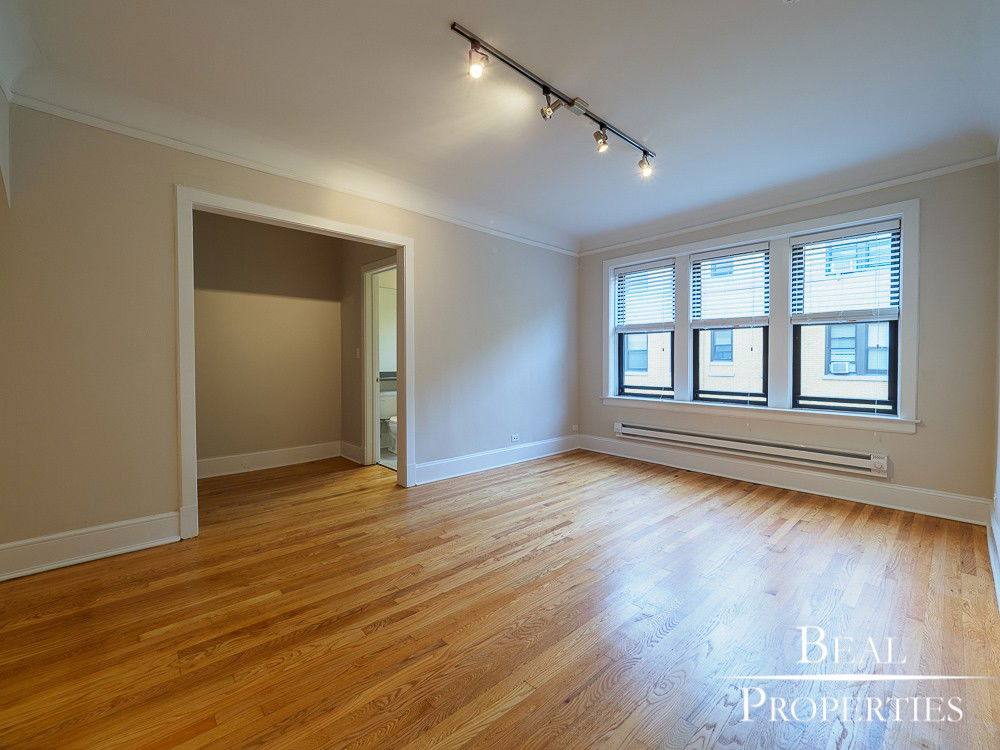 Apartment for rent at 2317 N Rockwell St #A2, Chicago, IL 60647