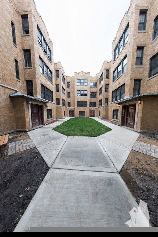 Apartment for rent at 2618 N Rockwell St #3F, Chicago, IL 60647