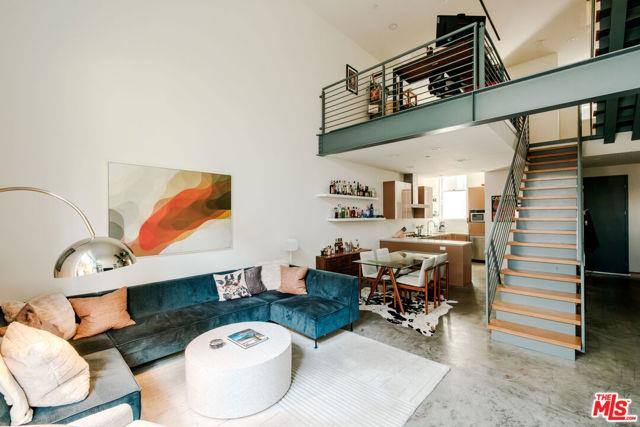 House for rent at 1220 N Orange Grove Ave #6, Los Angeles, CA 90046