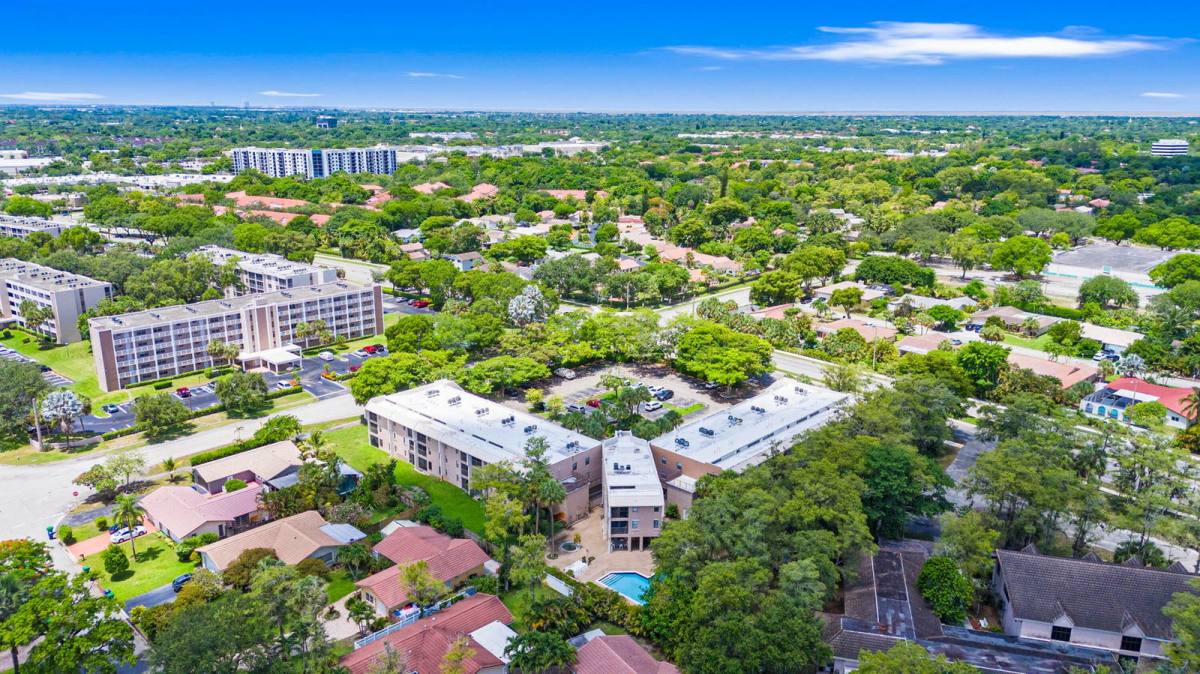 Condo for rent at 8777 Shadow Wood Blvd #301, Coral Springs, FL 33071