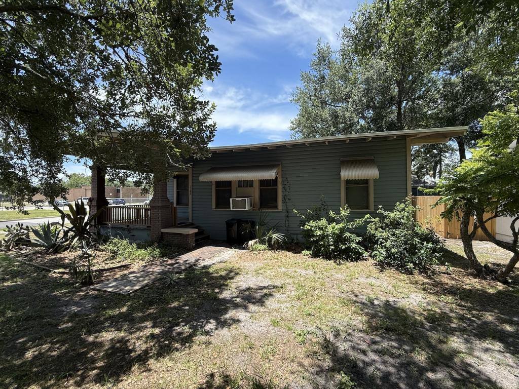 House for rent at 714 S Laurel Ave #A, Sanford, FL 32771