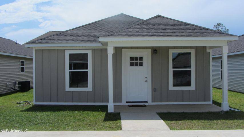 House for rent at 17281 Avondale Circle, Biloxi, MS 39532