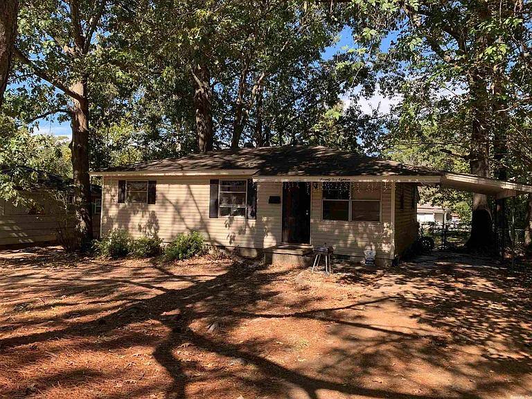 House for rent at 7518 Redwood Dr, Little Rock, AR 72209