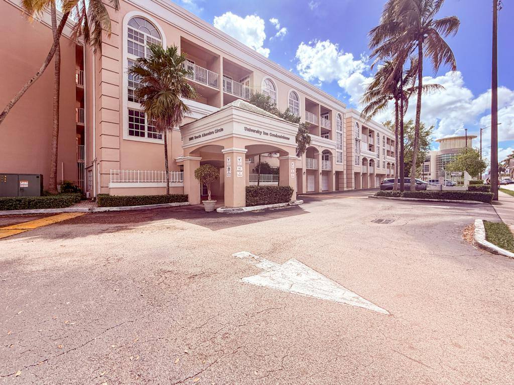Condo for rent at 1280 S Alhambra Circle #2401, Miami, FL 33146