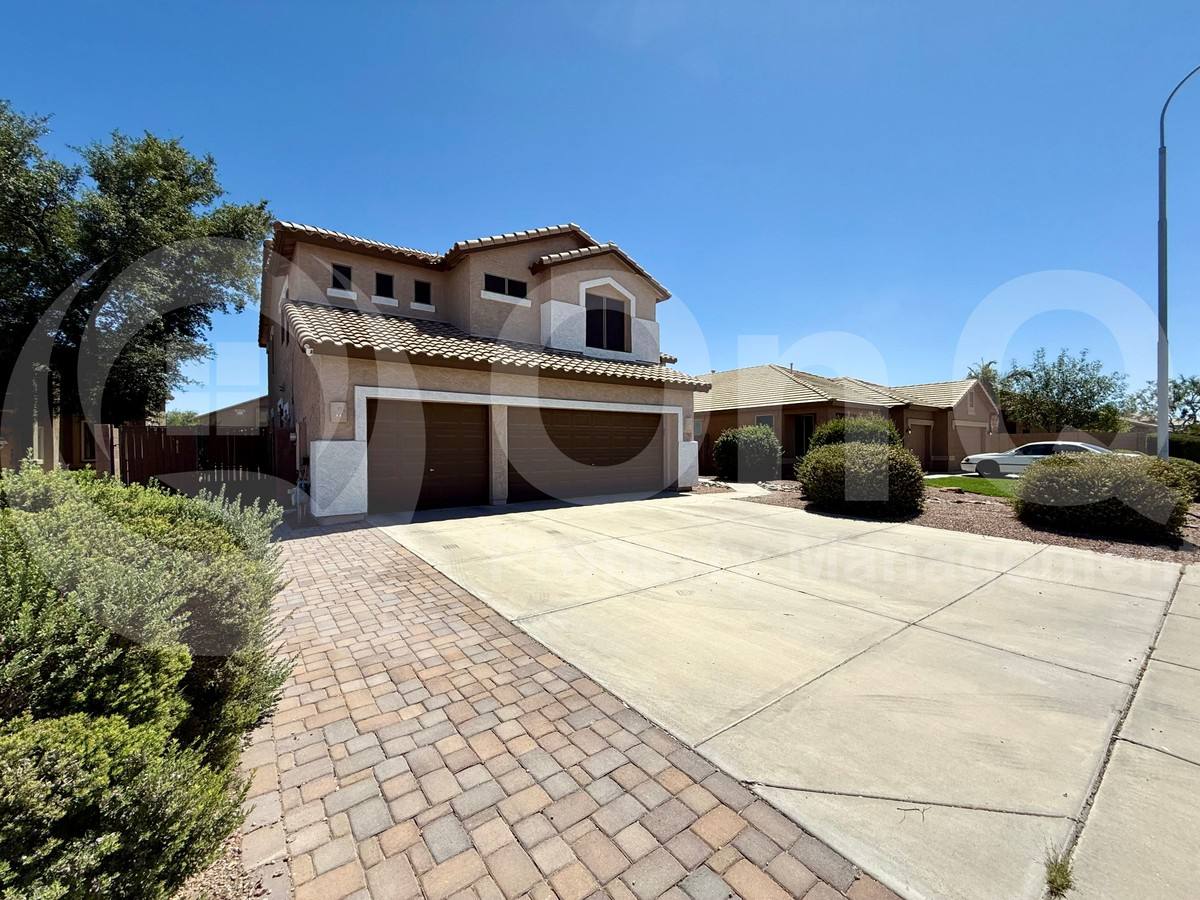House for rent at 1961 E Derringer Way, Chandler, AZ 85286