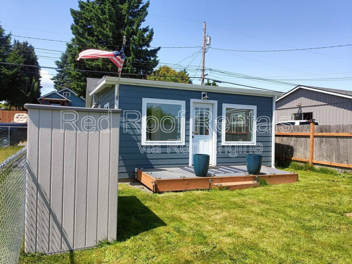 House for rent at 4630 S D St, Tacoma, WA 98408