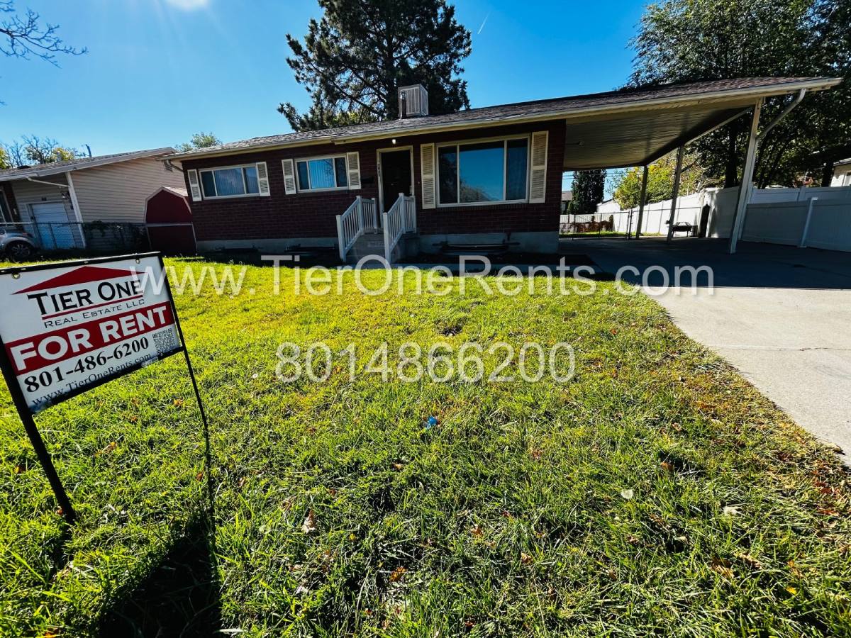 House for rent at 942 E Sego Lily Dr, Sandy, UT 84094
