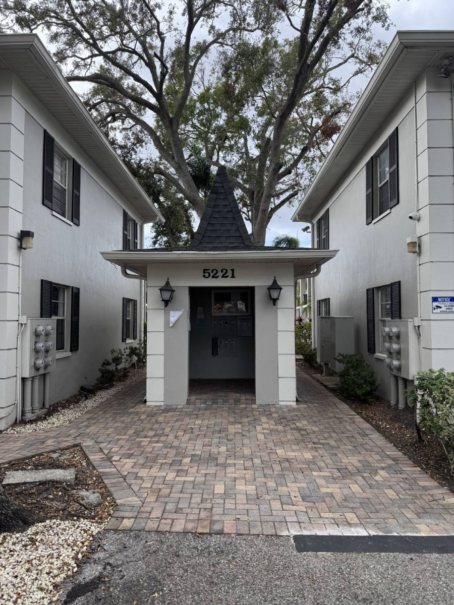 Condo for rent at 5221 Bayshore Blvd #37, Tampa, FL 33611