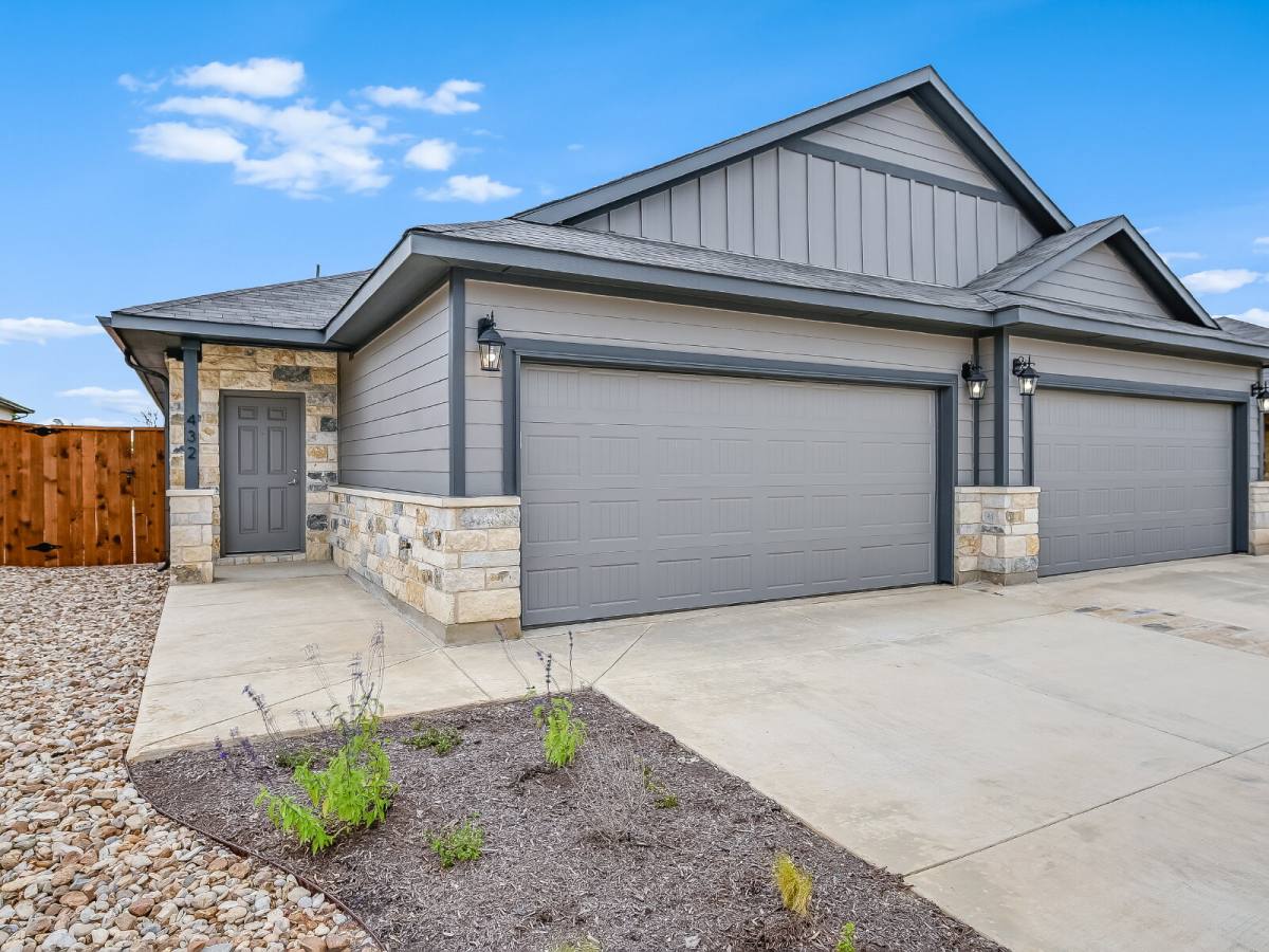Condo for rent at 432 Parkline Dr, Georgetown, TX 78626