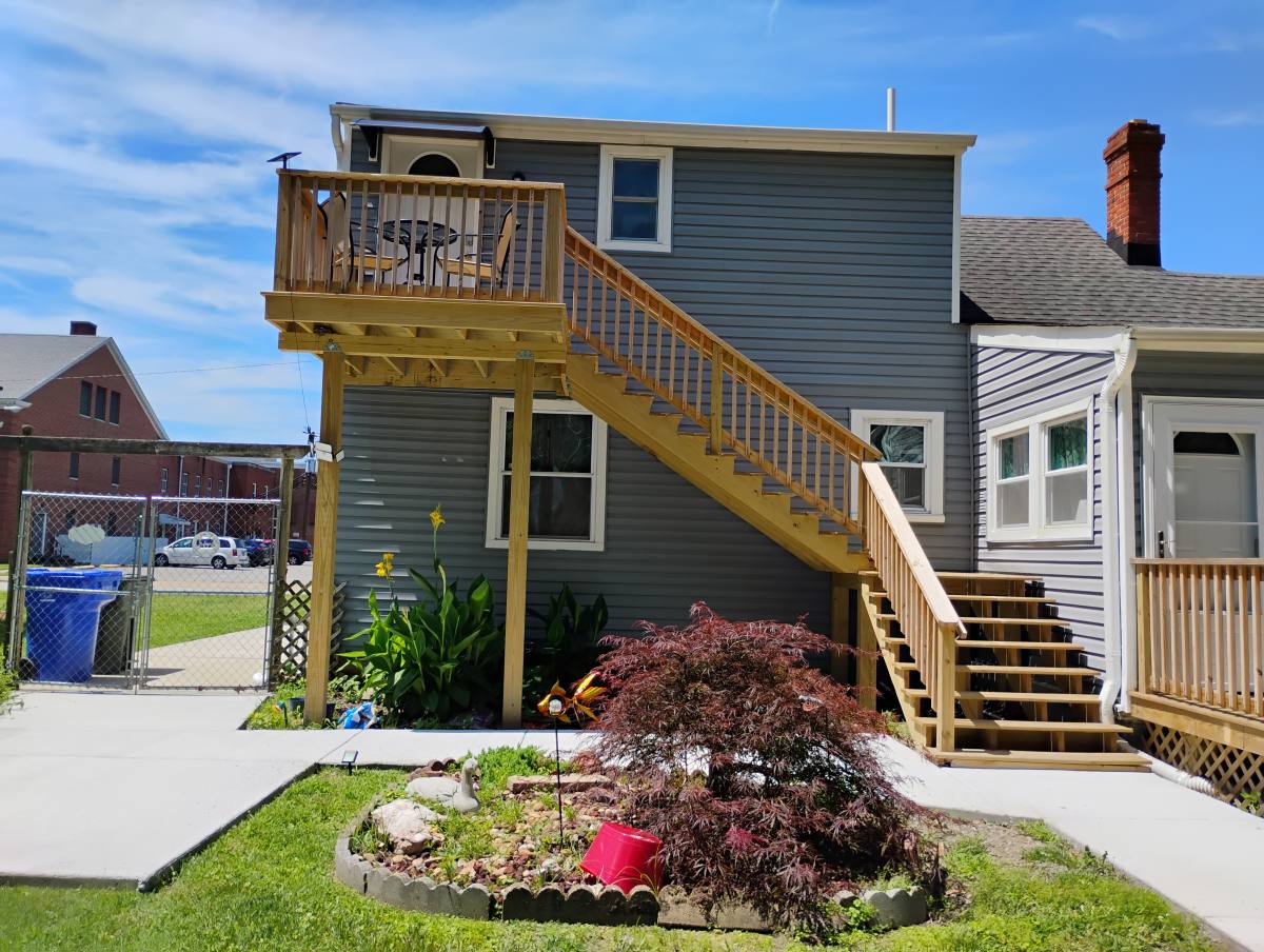 Apartment for rent at 306 Hammond St, Newport News, VA 23601