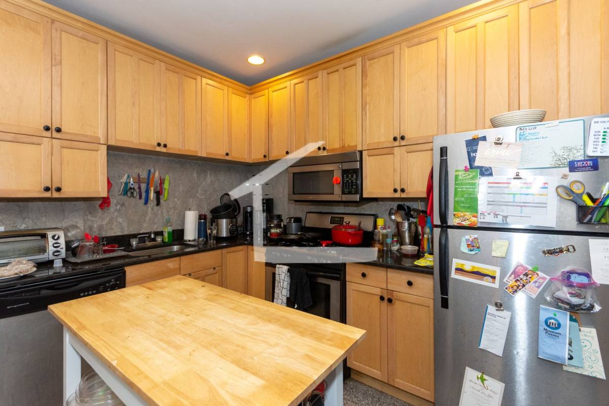 Apartment for rent at 69 Babcock St, Brookline, MA 02446