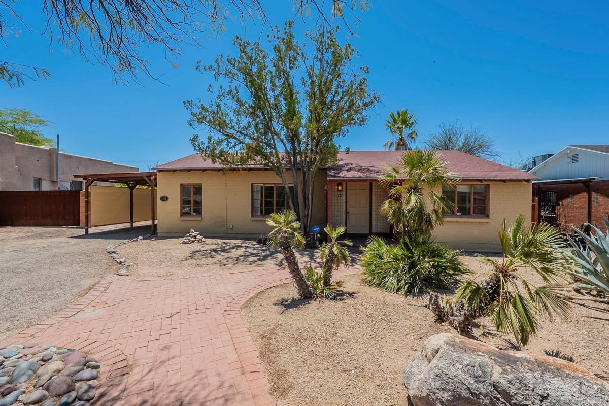 House for rent at 2920 E Mabel St, Tucson, AZ 85716