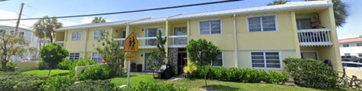 Apartment for rent at 2131 NE 36 St, Pompano Beach, FL 33064