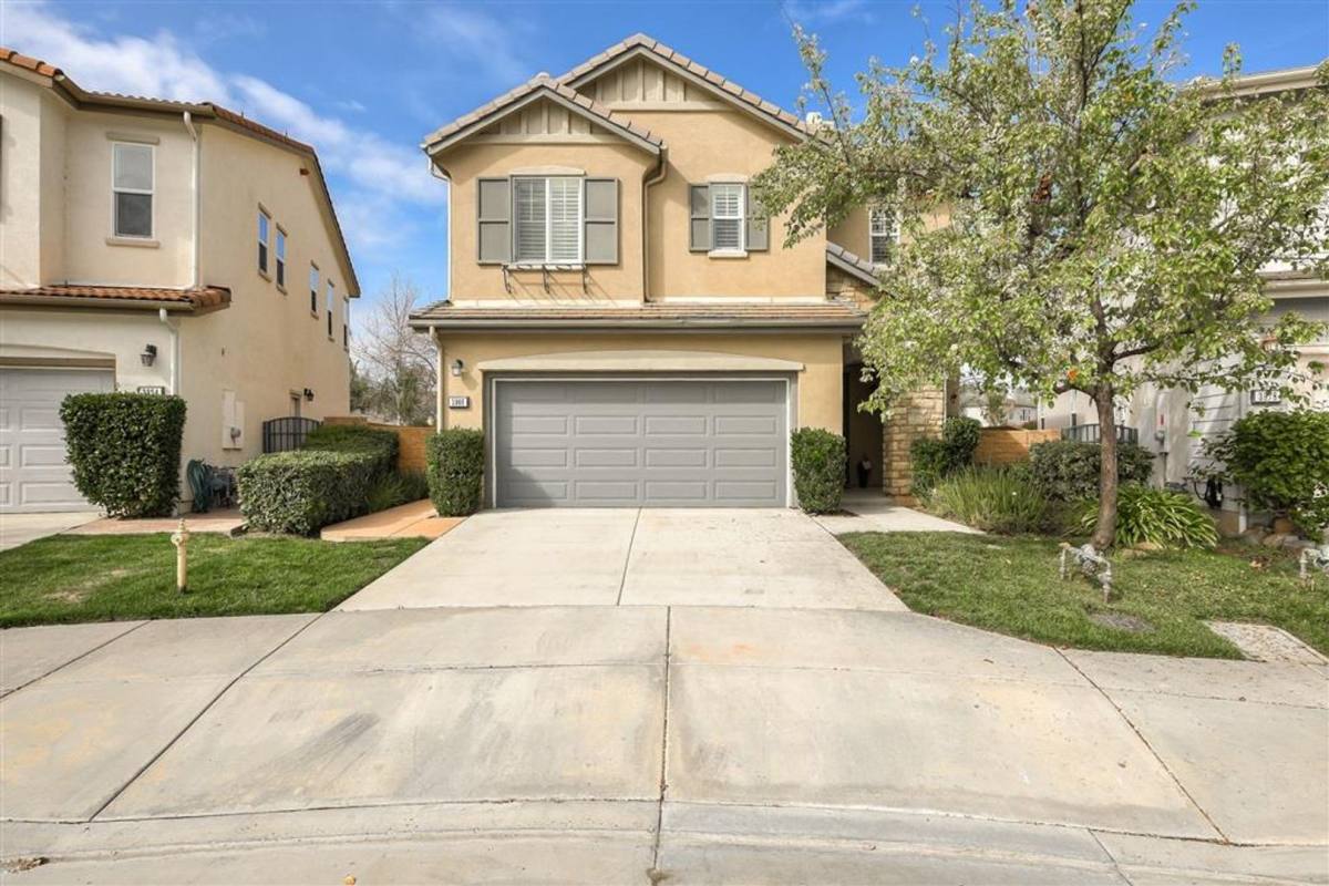 House for rent at 3966 Lake Shore St, Fallbrook, CA 92028