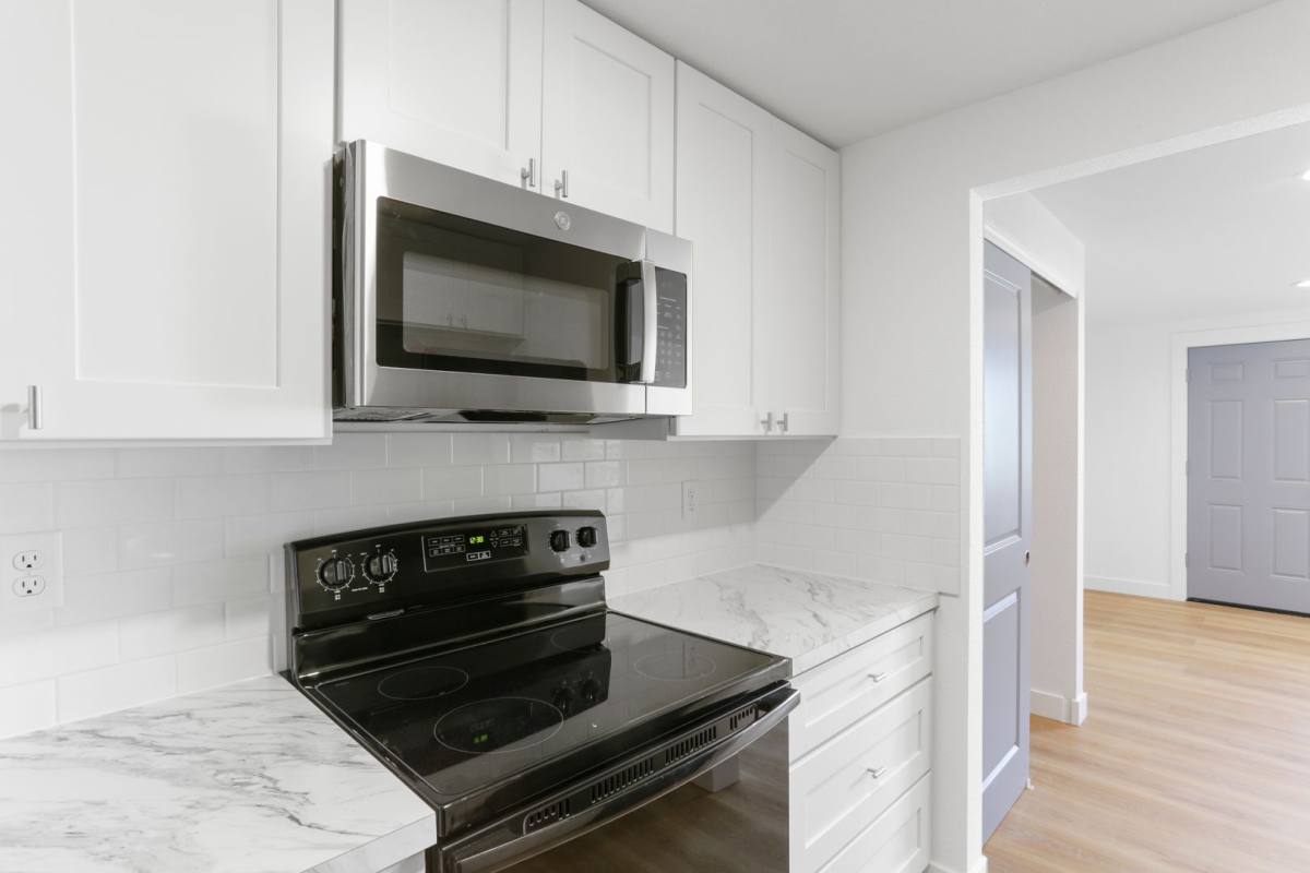 Apartment for rent at 1407 W Marina Dr, Moses Lake, WA 98837