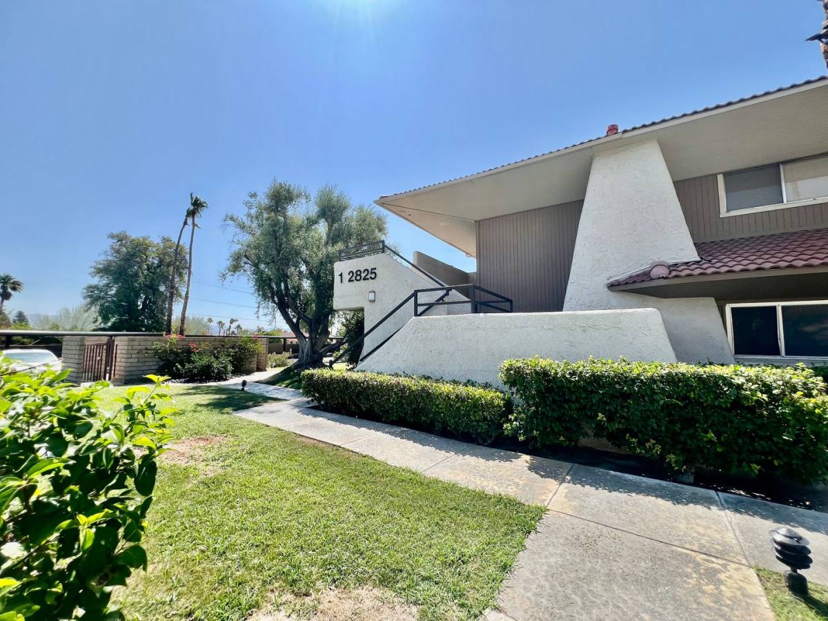 Condo for rent at 2825 N Los Felices, Palm Springs, CA 92262