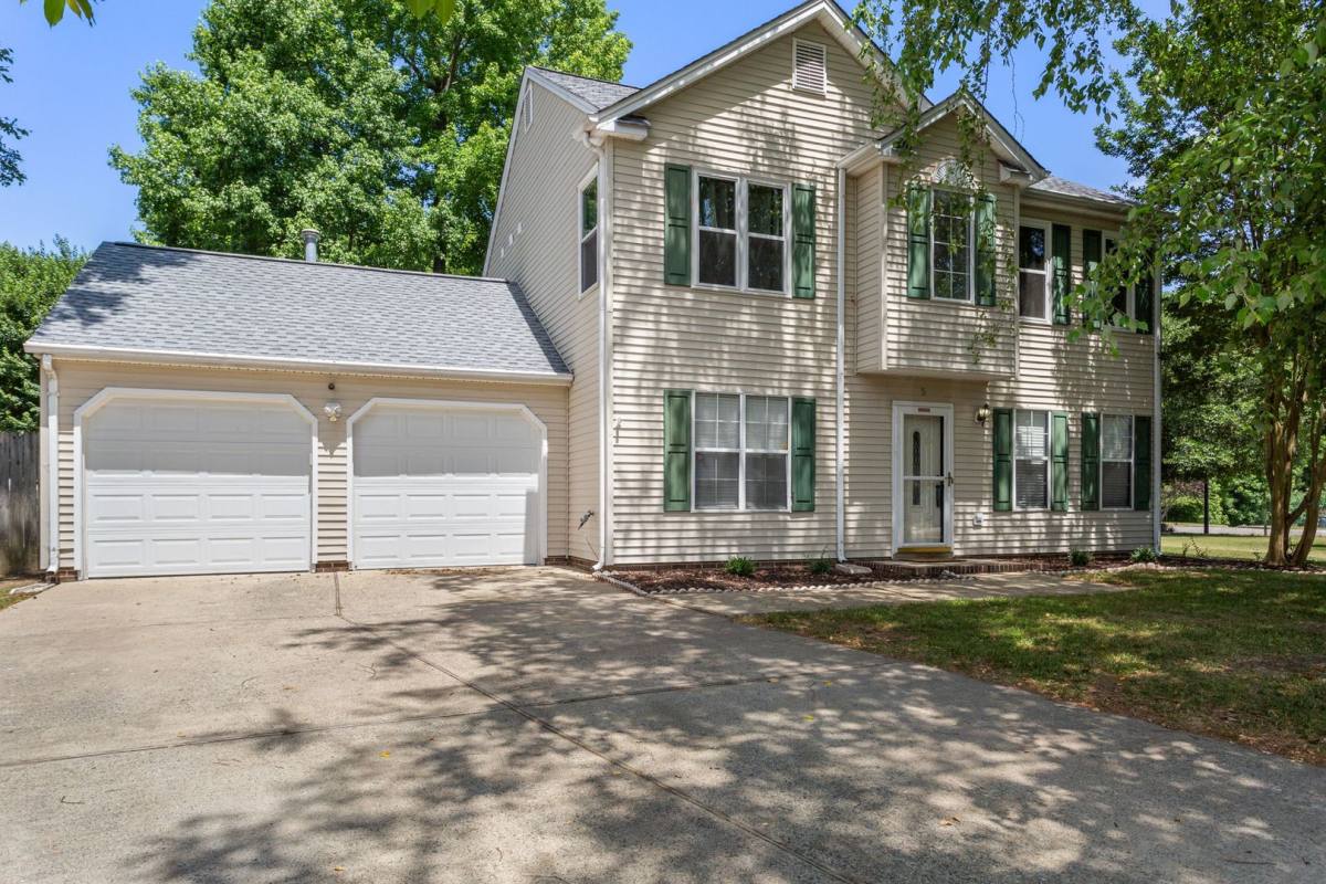 House for rent at 5 E Pinto Court, Hampton, VA 23666