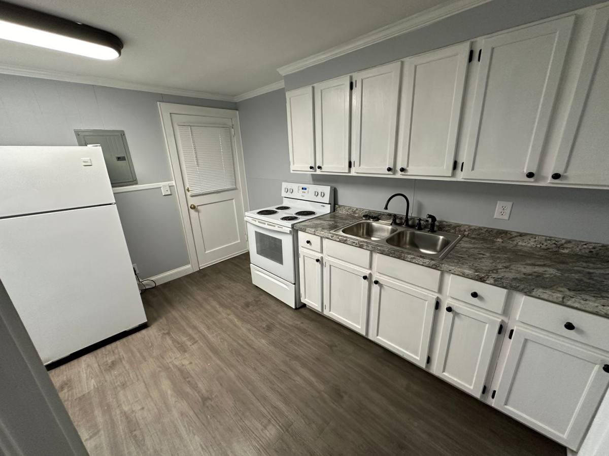 Apartment for rent at 426 S Beaumont Ave -a, Burlington, NC 27217
