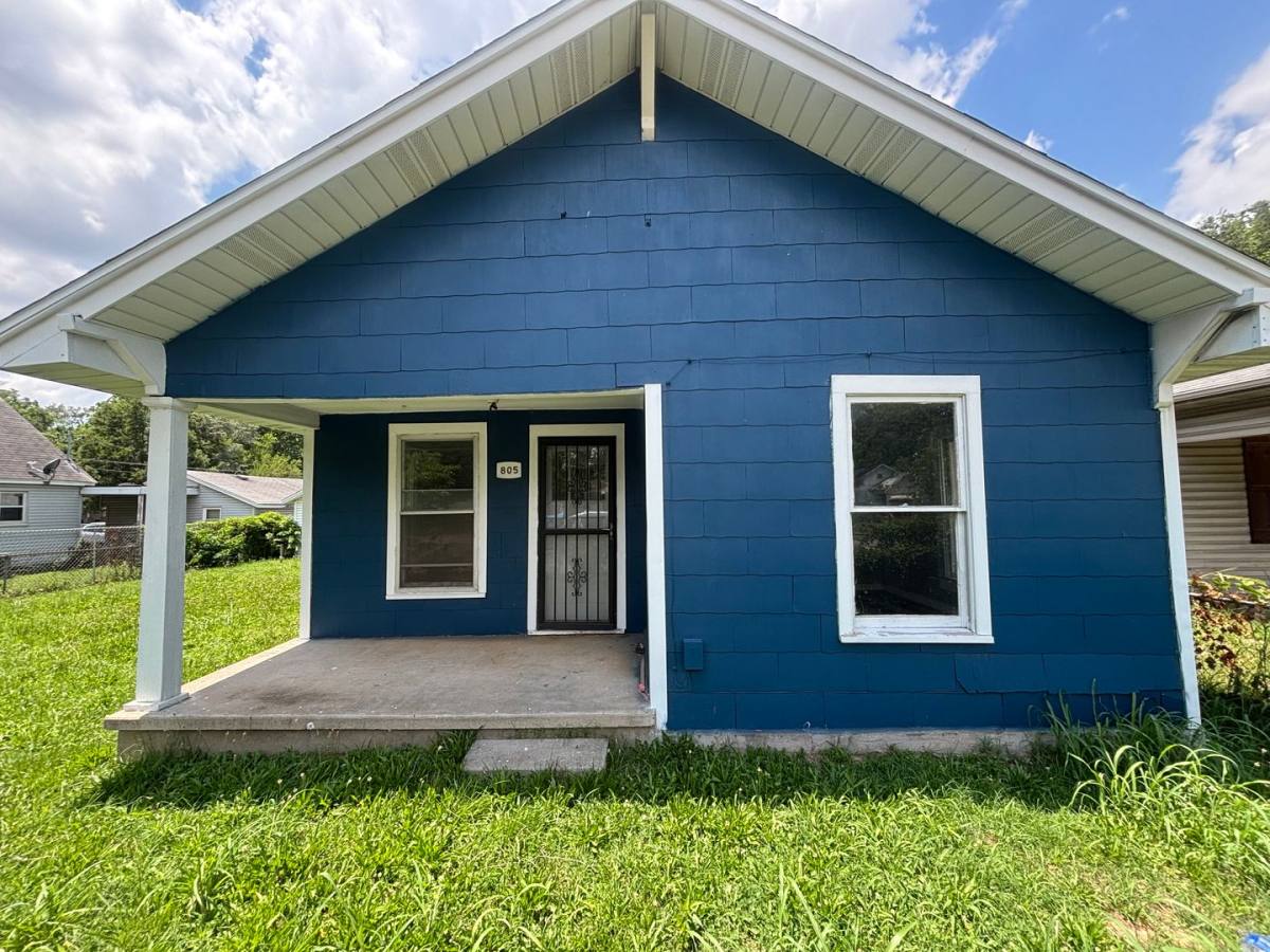 House for rent at 805 N Kansas Expressway, Springfield, MO 65802