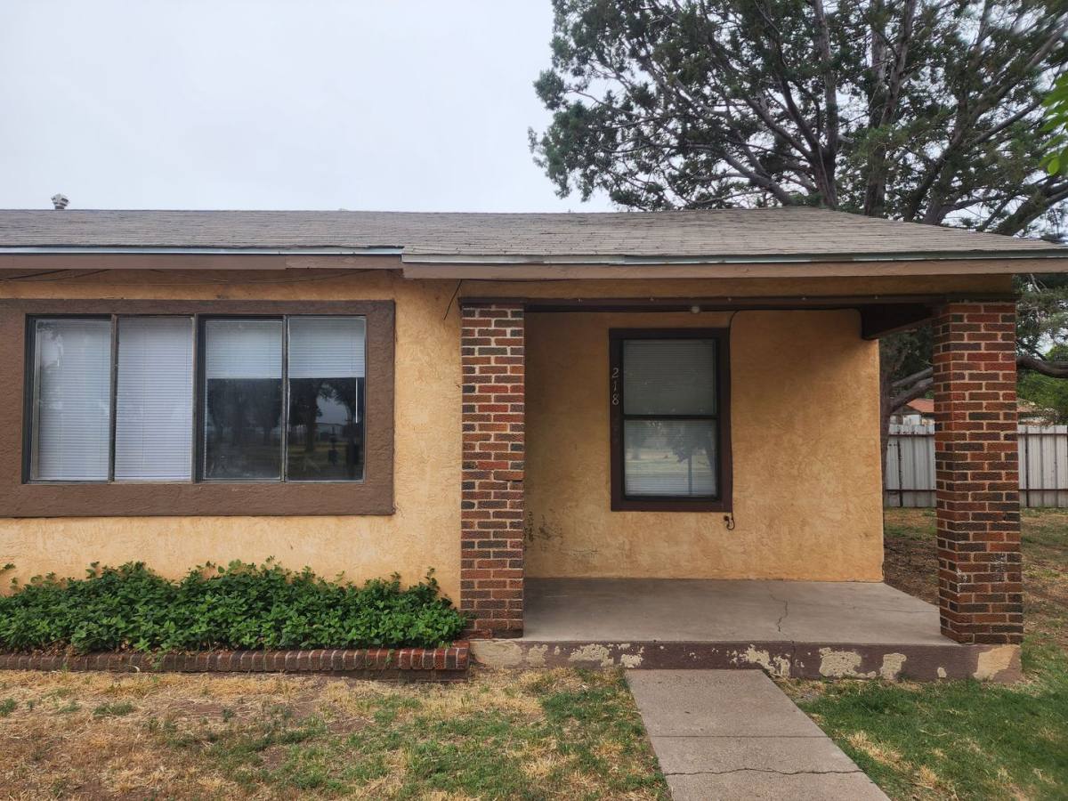 Apartment for rent at 218 220 E, Portales, NM 88130