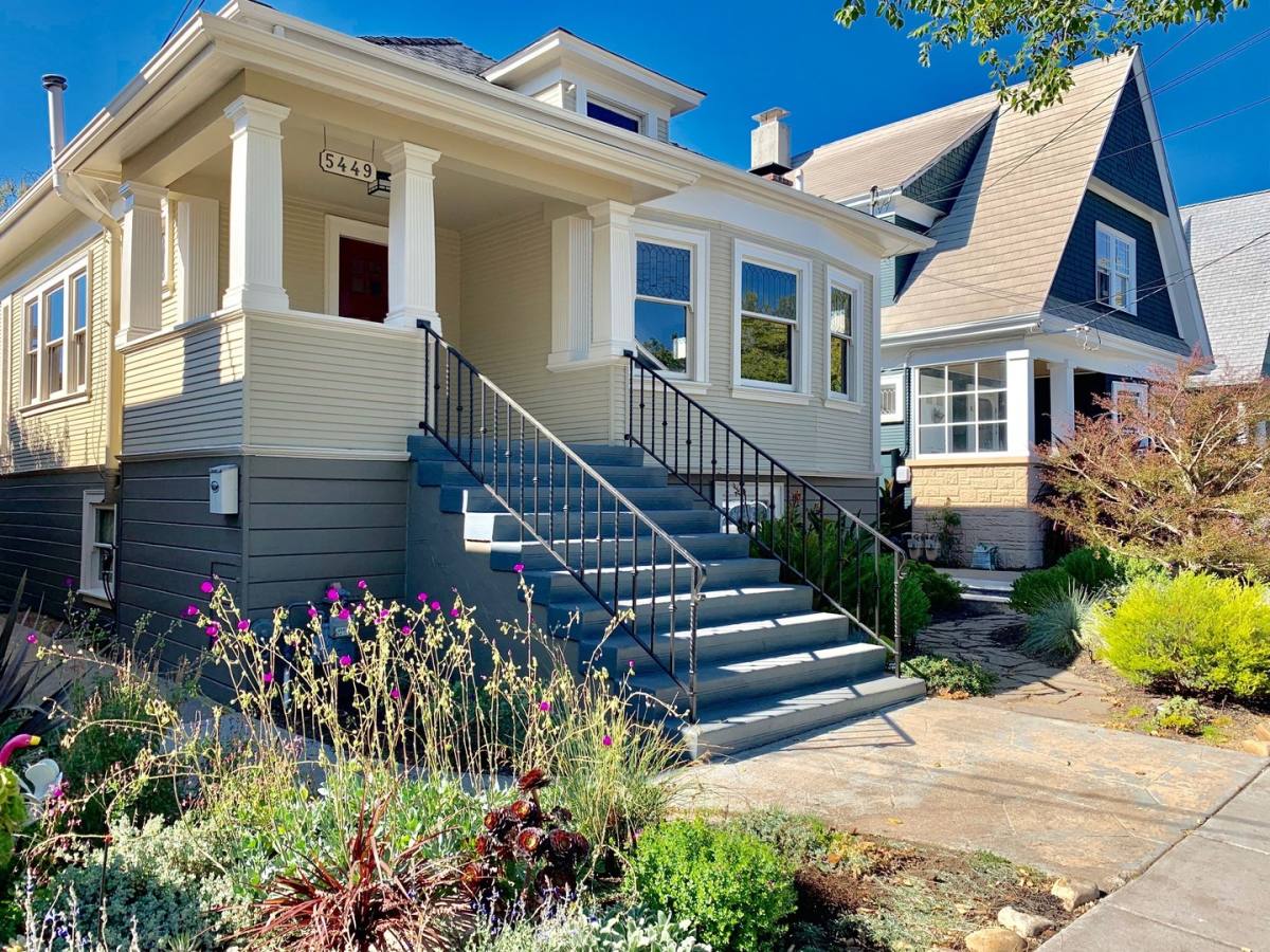 House for rent at 5449 Shafter Ave, Oakland, CA 94618