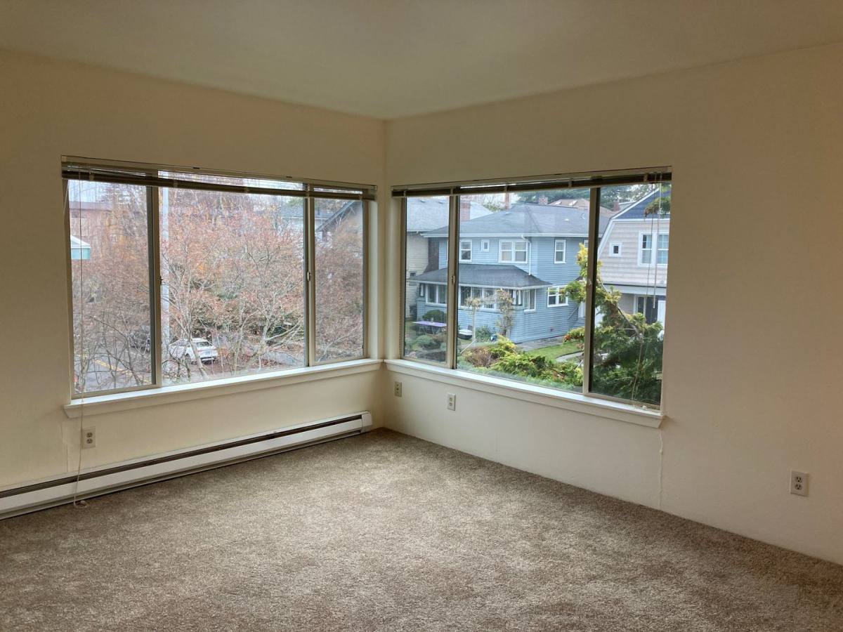 L&P, 5027 15th Ave NE, Seattle, WA 98105 - Apartment for Rent - Image 2