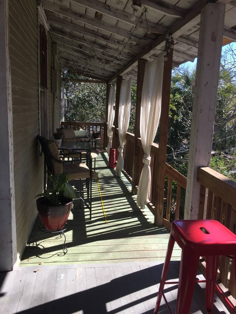 Apartment for rent at 811 E Henry St, Savannah, GA 31401
