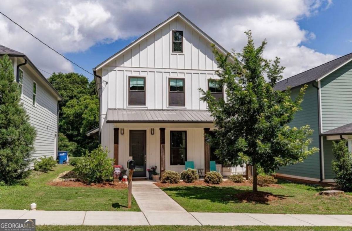 House for rent at 230 Lake St, Athens, GA 30601