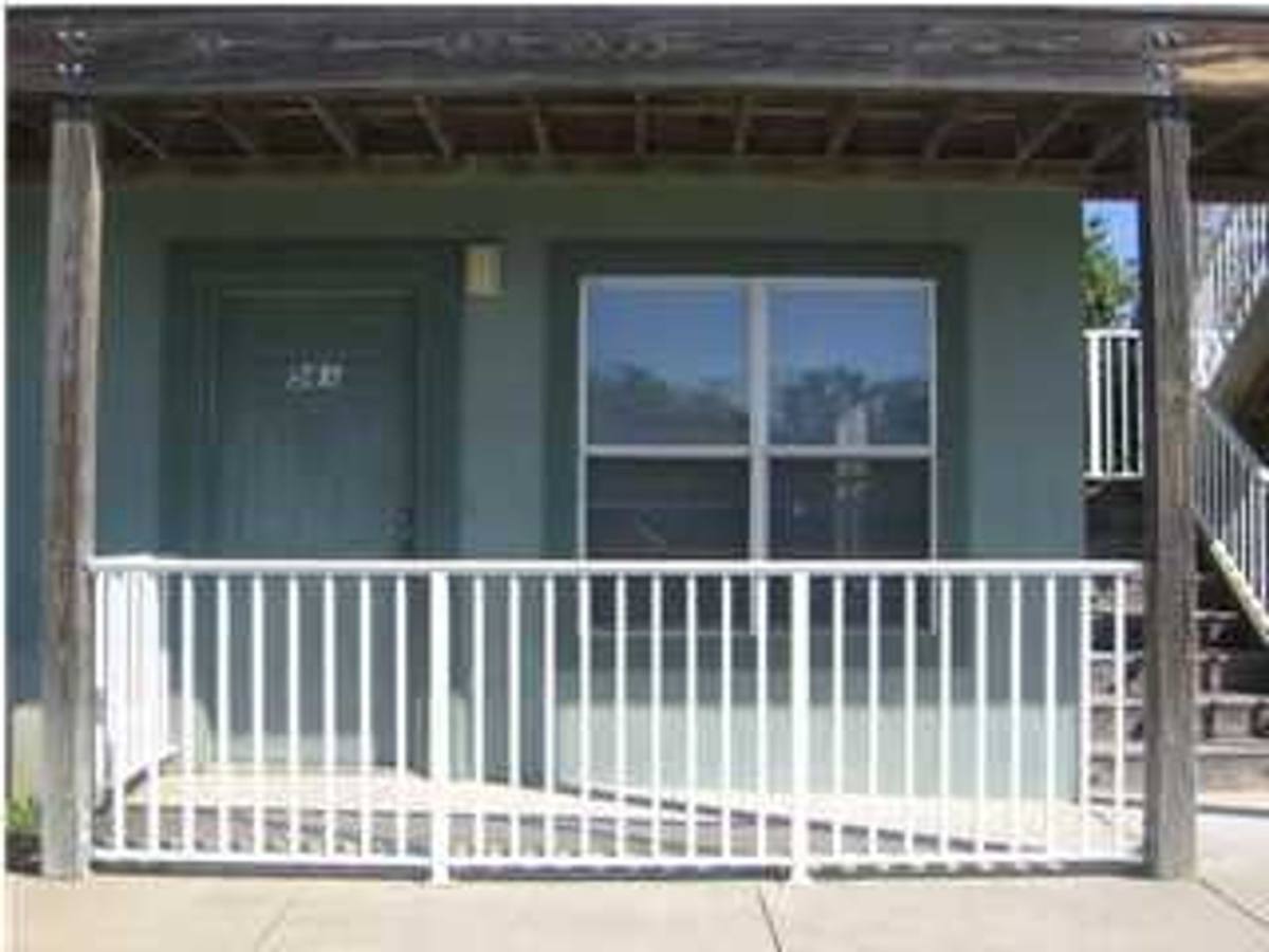 House for rent at 561 Florosa Court, Mary Esther, FL 32569