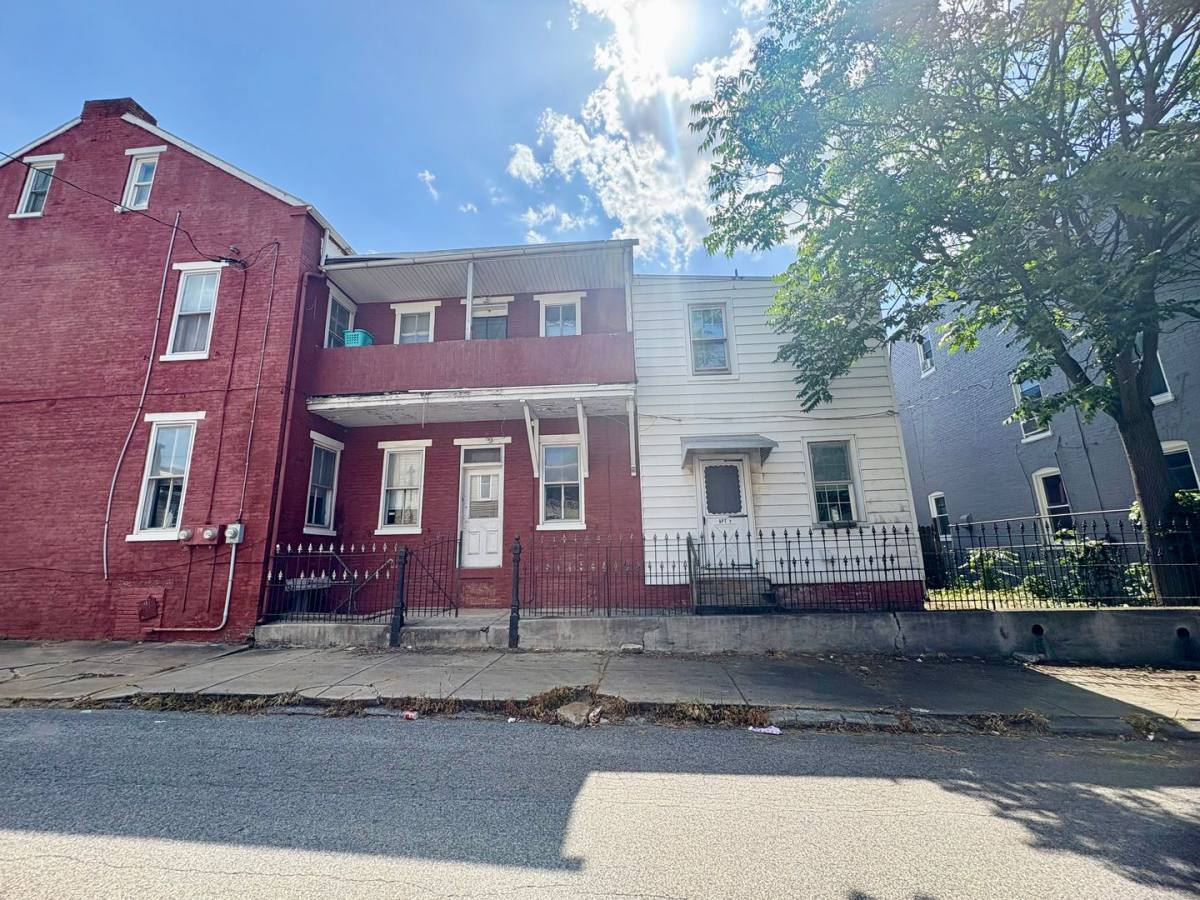 Apartment for rent at 551 W Philadelphia St, York, PA 17401
