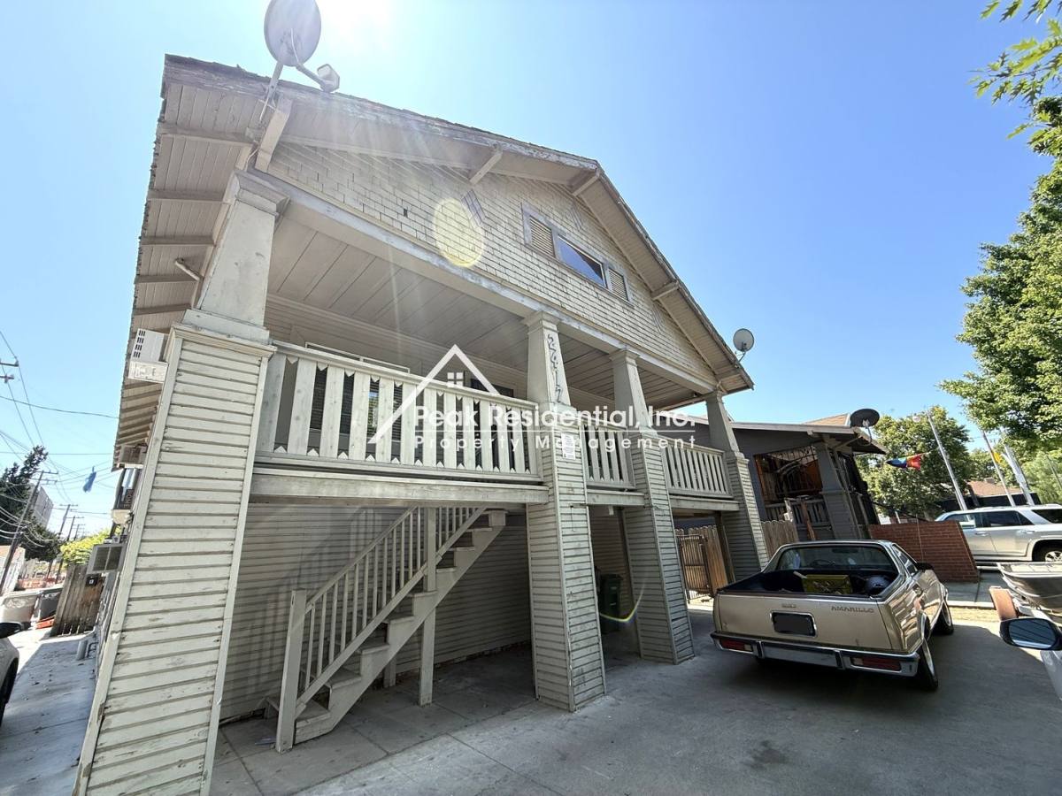 Apartment for rent at 2417 18th St, Sacramento, CA 95818
