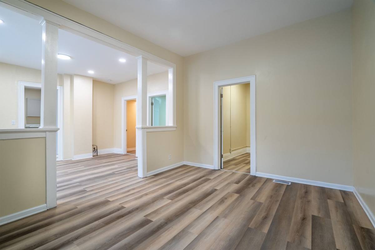 Apartment for rent at 86 Hawley St, Buffalo, NY 14213