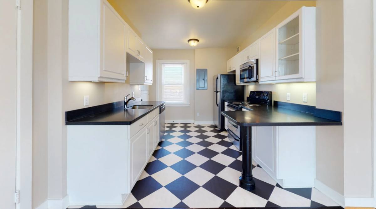 Apartment for rent at 3910 Cass St, Omaha, NE 68131