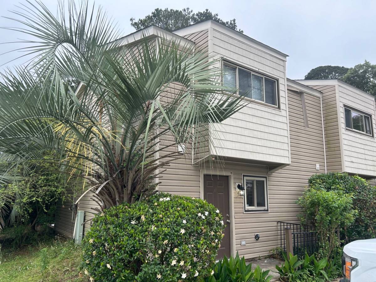 Apartment for rent at 240 Jamil Rd, Columbia, SC 29210
