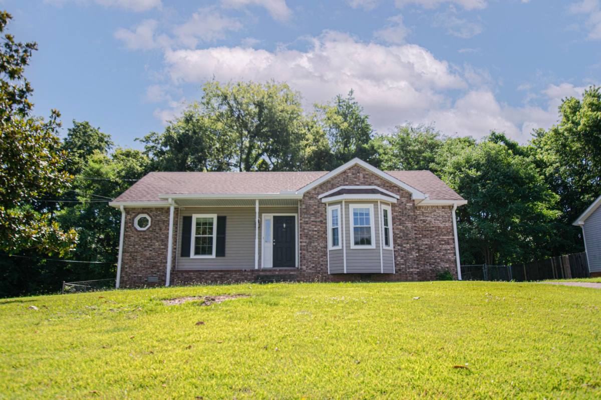 House for rent at 2833 Teakwood Dr, Clarksville, TN 37040