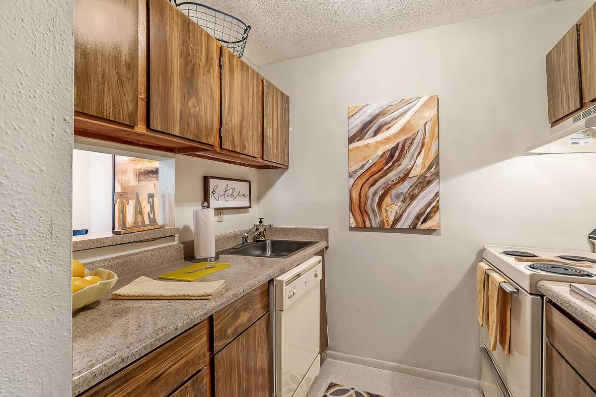 Apartment for rent at 3501 Apollo Dr, Metairie, LA 70003