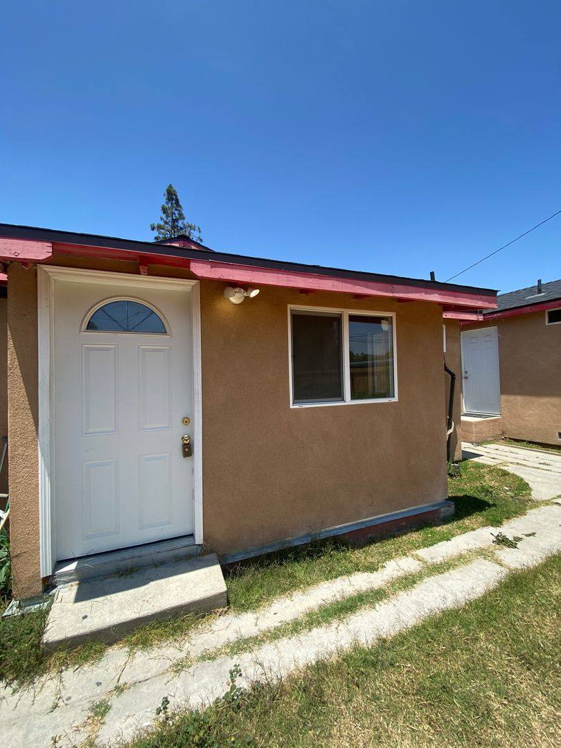 Apartment for rent at 120 W Mountain View St, Long Beach, CA 90805