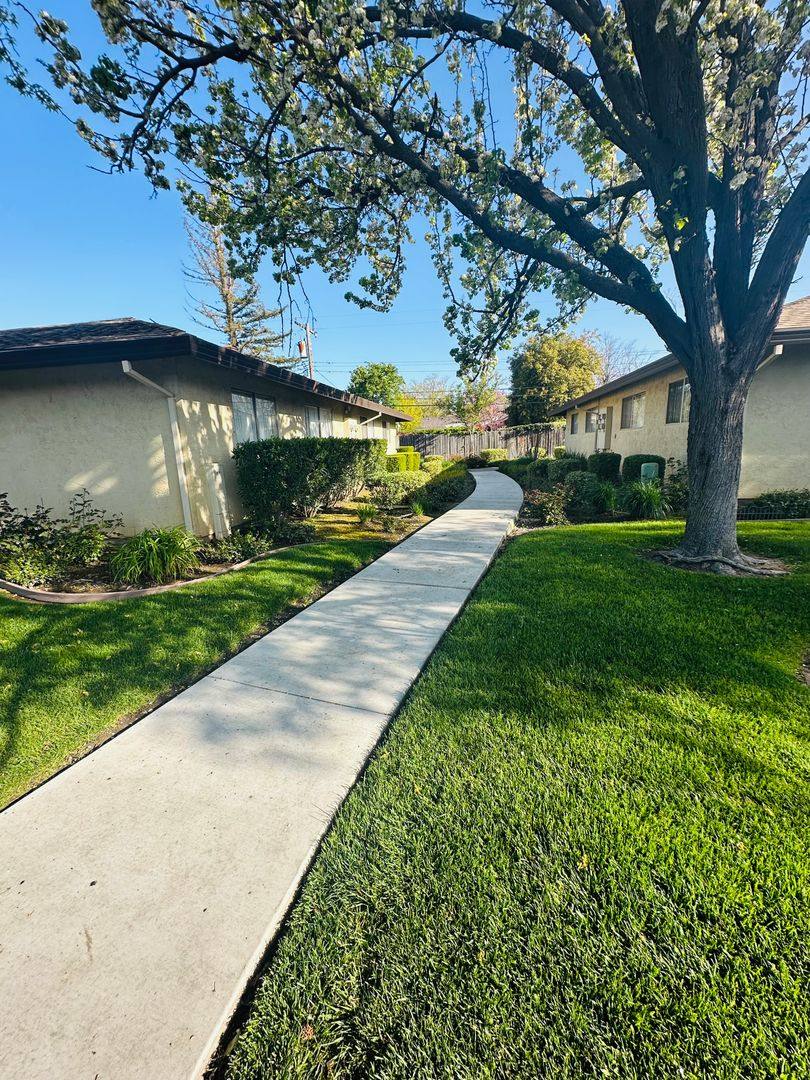 Apartment for rent at 3829 Whitney Ave, Sacramento, CA 95821