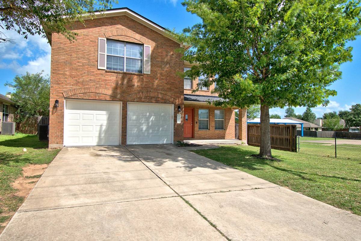 House for rent at 115 Remington Dr, Kyle, TX 78640