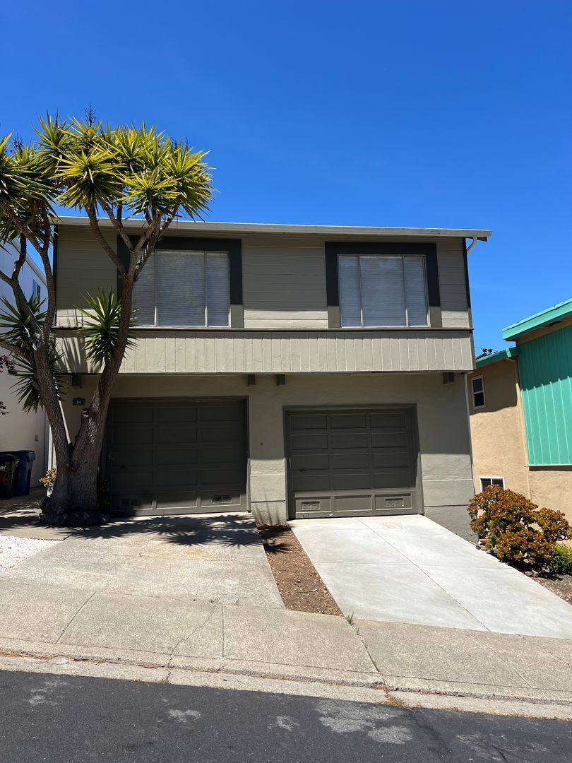 House for rent at 34 Alta Vista Way, Daly City, CA 94014