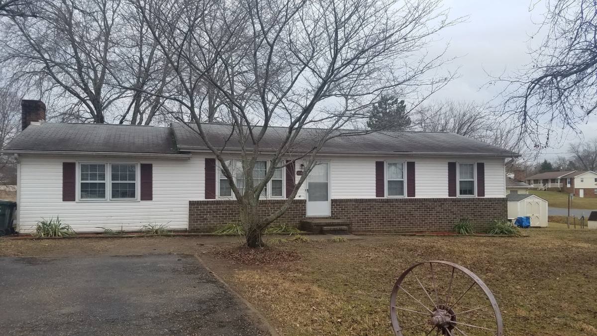 House for rent at 404 Rogers St, Fredericksburg, VA 22405