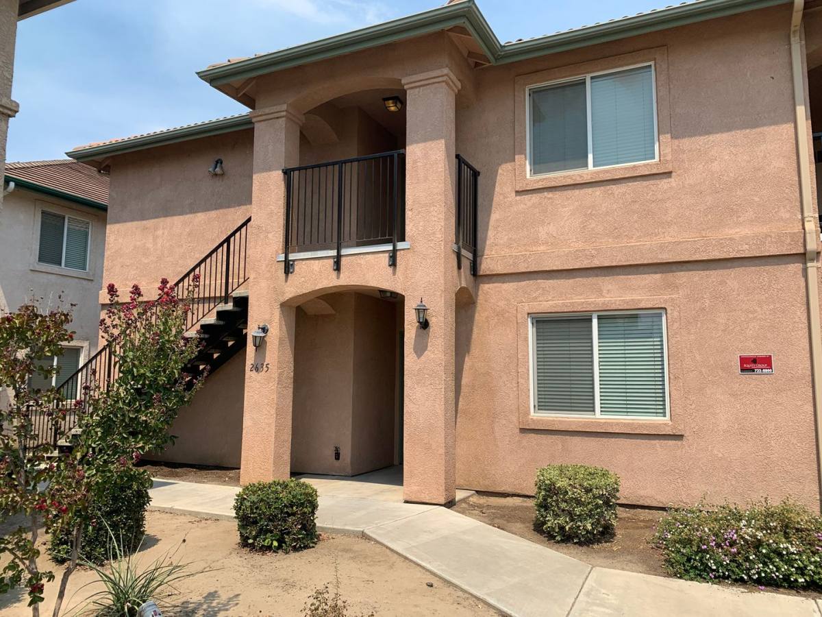 Apartment for rent at 2631-2637 W Lark Ave, Visalia, CA 93291