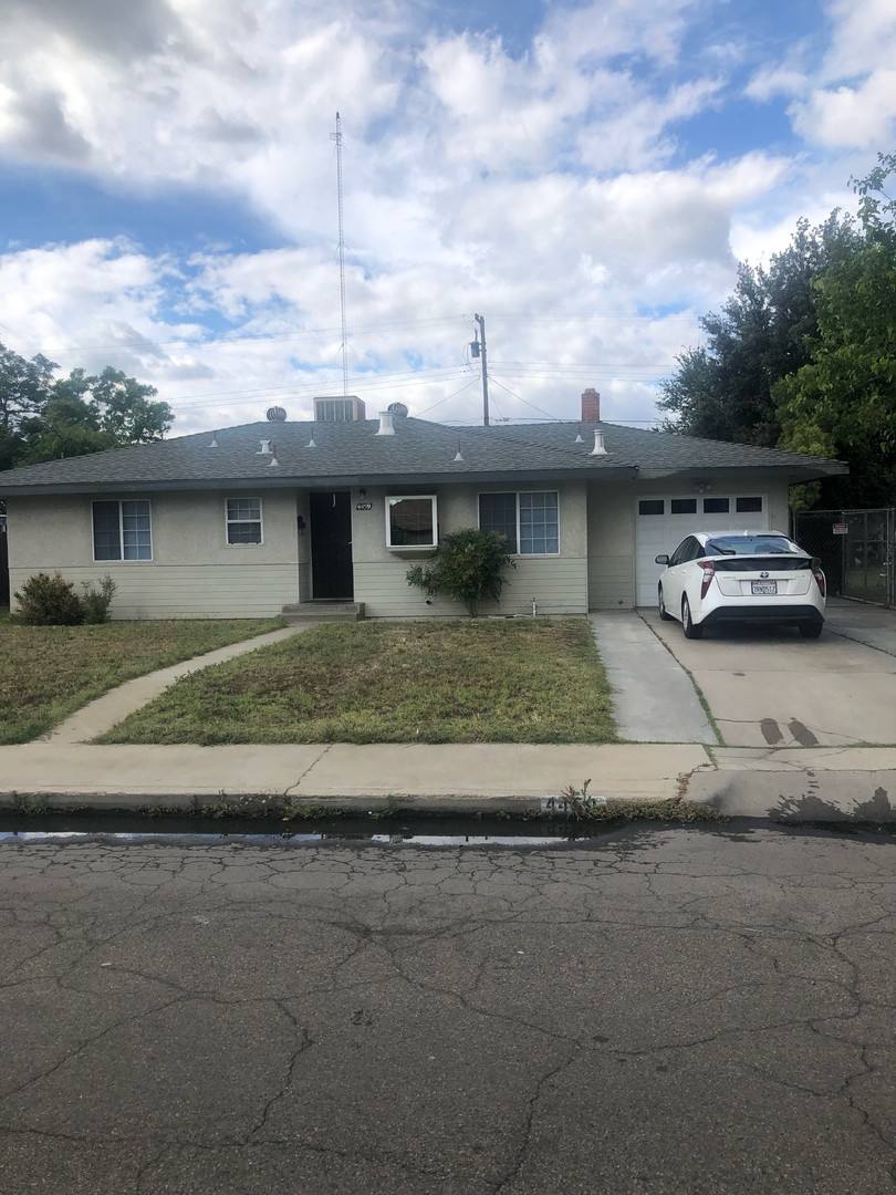 4459 E Weldon Ave, Fresno, CA 93703