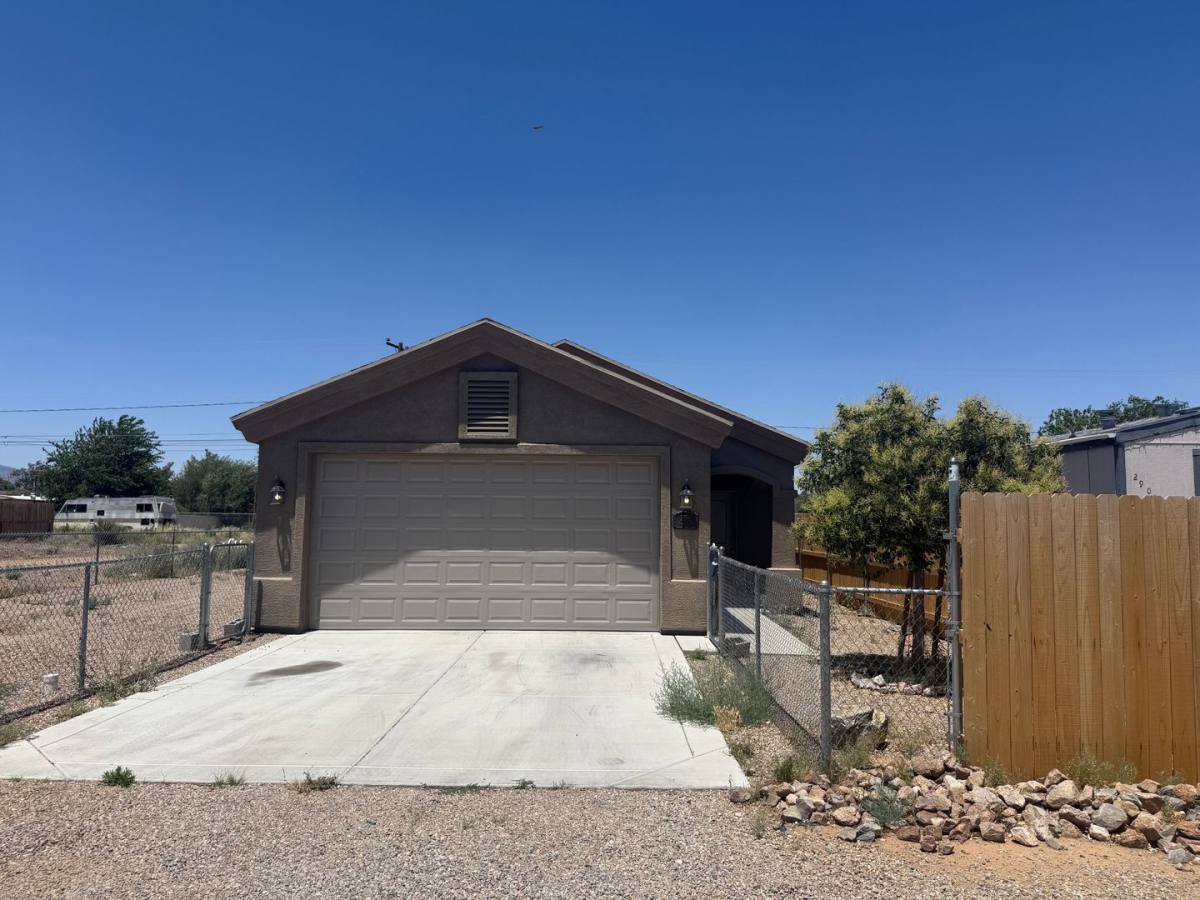 House for rent at 2895 E Suffock Ave, Kingman, AZ 86409
