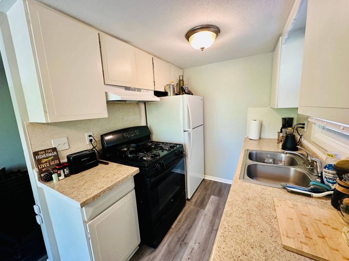 Apartment for rent at 3251 14th Ave S, Minneapolis, MN 55407