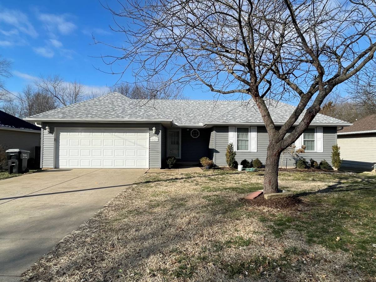 House for rent at 5627 S Pinehurst Ave, Springfield, MO 65807