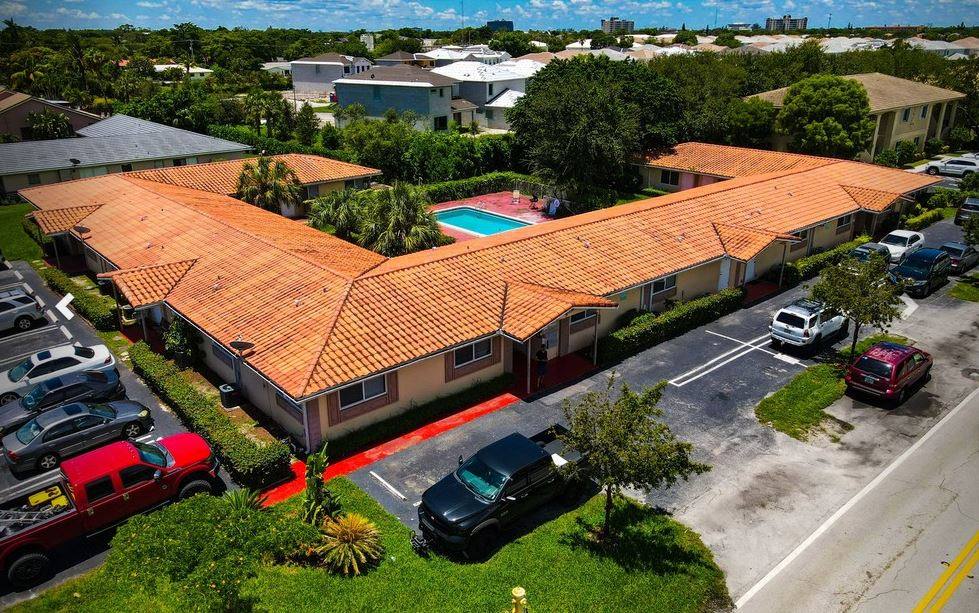Apartment for rent at 8430 NW 40th St, Coral Springs, FL 33065