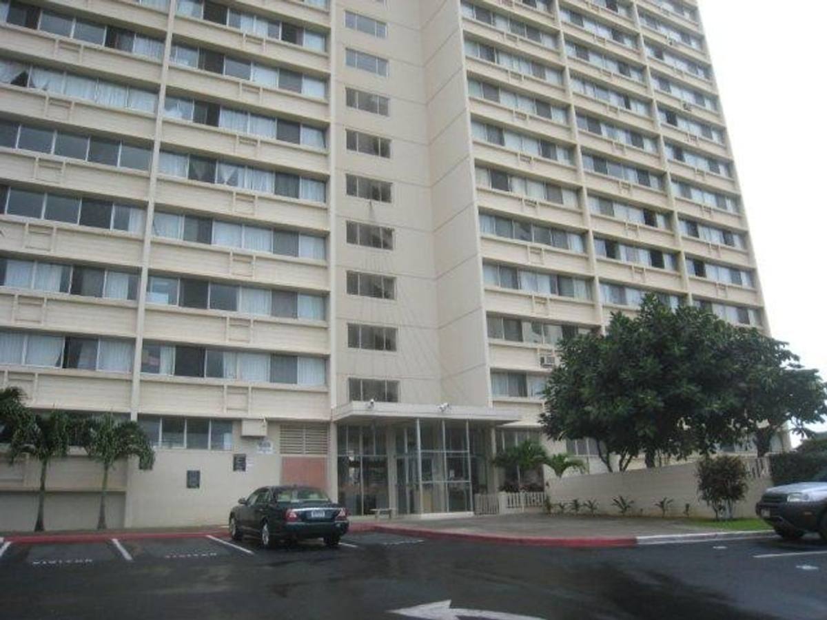 Condo for rent at 5180 Likini St, Honolulu, HI 96818