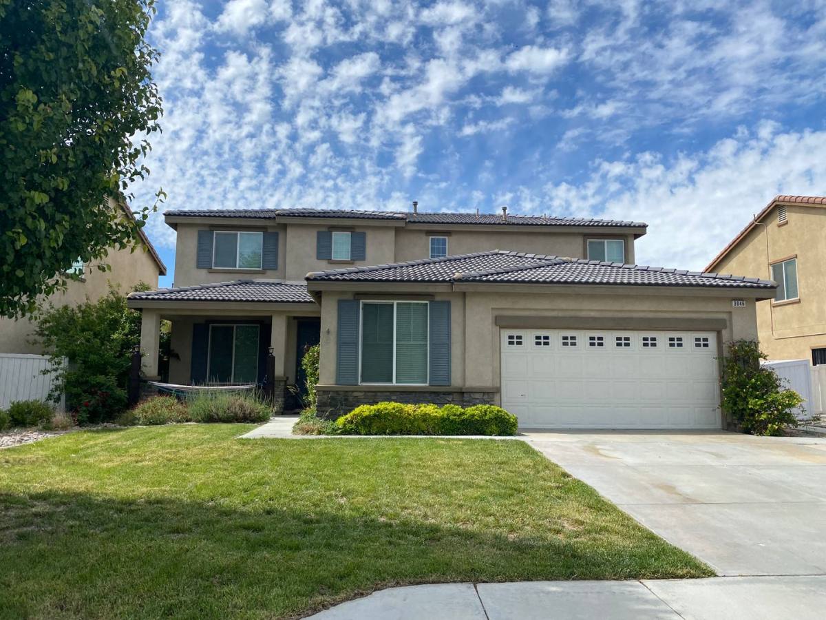 House for rent at 3046 Louise Ave, Lancaster, CA 93536