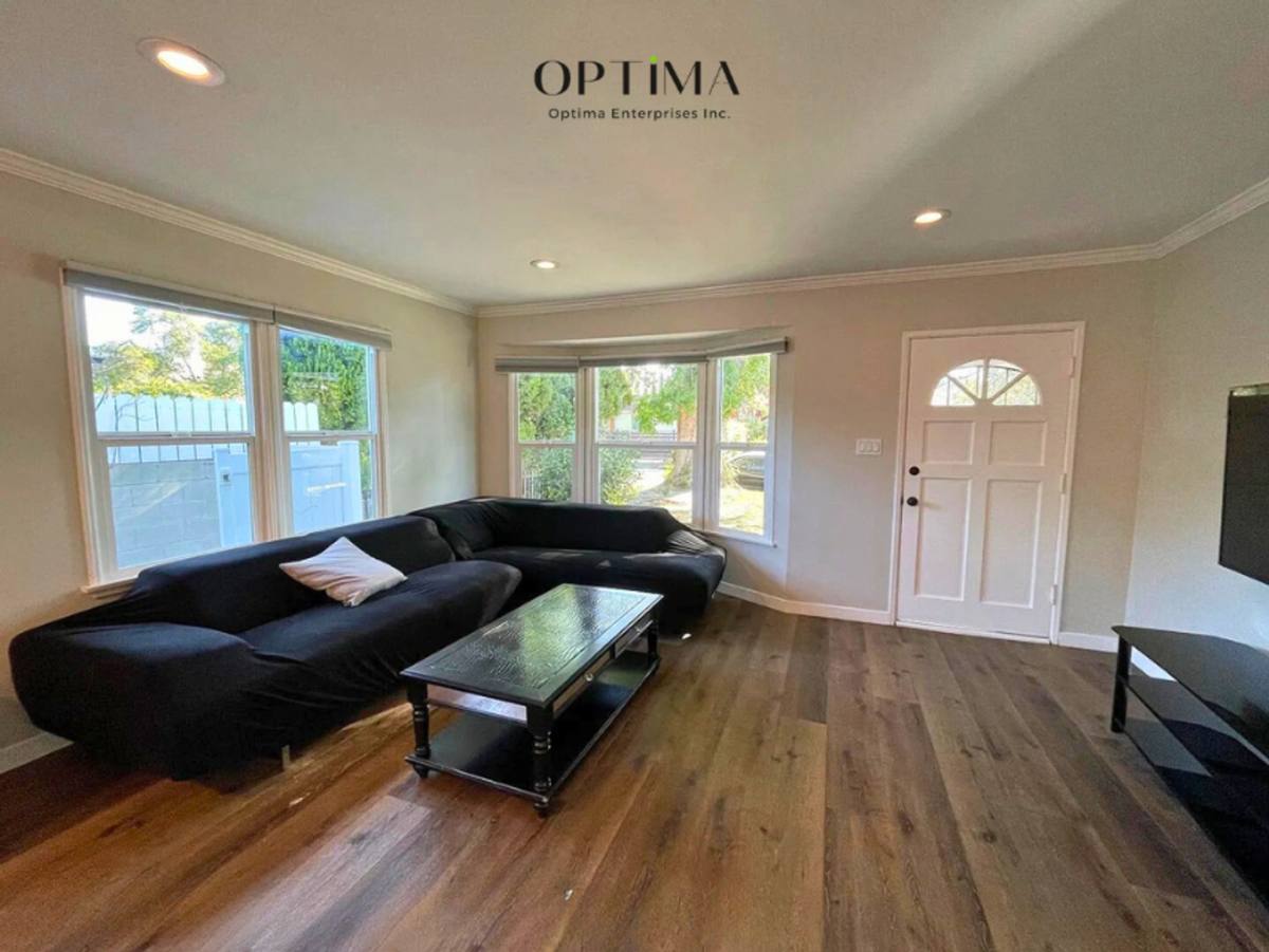 Apartment for rent at 7049 Jamieson Ave, Reseda, CA 91335